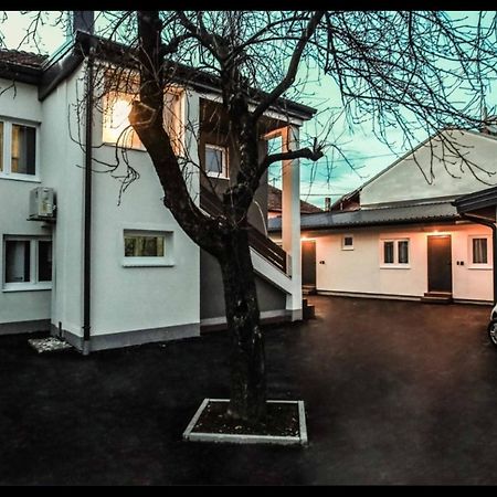 Polar Apartments Banja Luka Lpij Luaran gambar